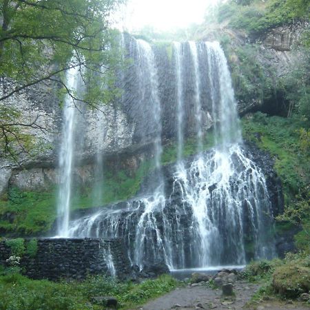 Апартаменты Le Petit St Clair Le Puy-en-Velay Экстерьер фото