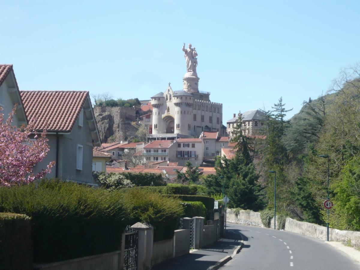 Апартаменты Le Petit St Clair Le Puy-en-Velay Экстерьер фото